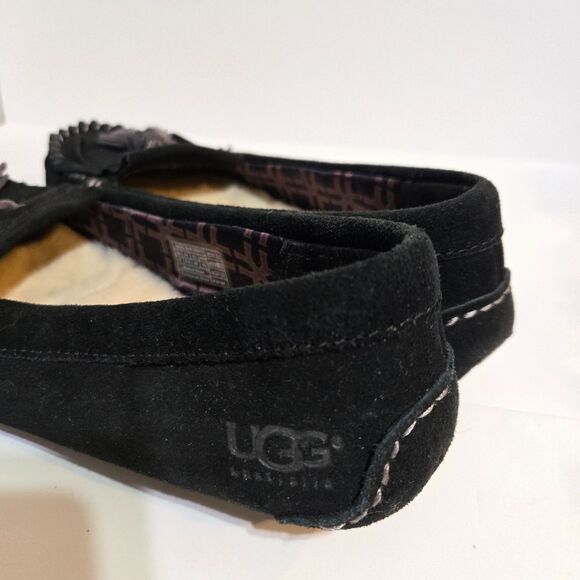 UGG Womens Lizzy Moccasin 8 / 39 Black Suede Leather Tassels Slippers #1005475 - Picture 3 of 6